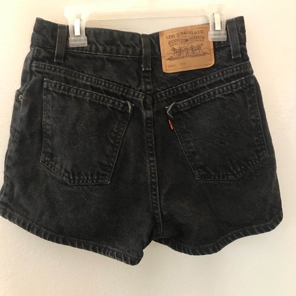 Levi’s Black Denim Shorts High Rise